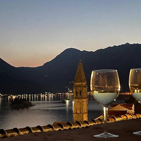 Apartamento Old House Perast Exterior foto