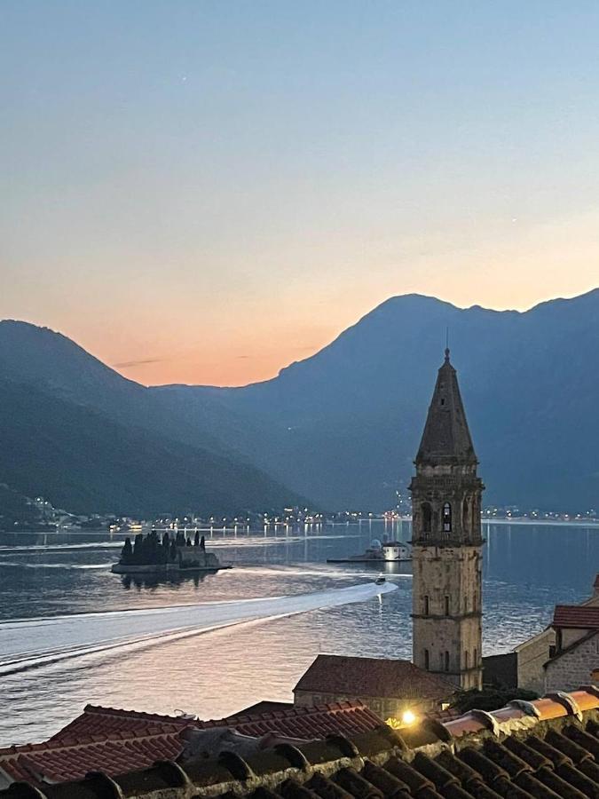 Apartamento Old House Perast Exterior foto