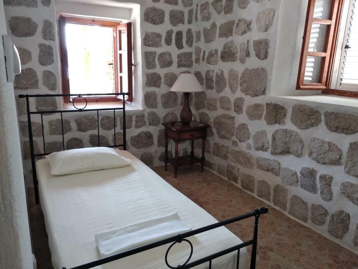 Apartamento Old House Perast Exterior foto