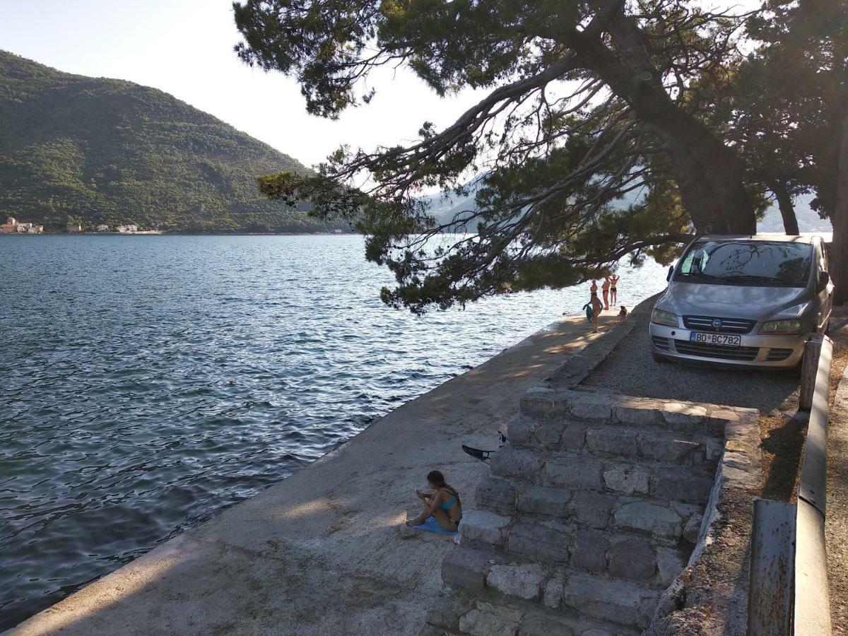 Apartamento Old House Perast Exterior foto