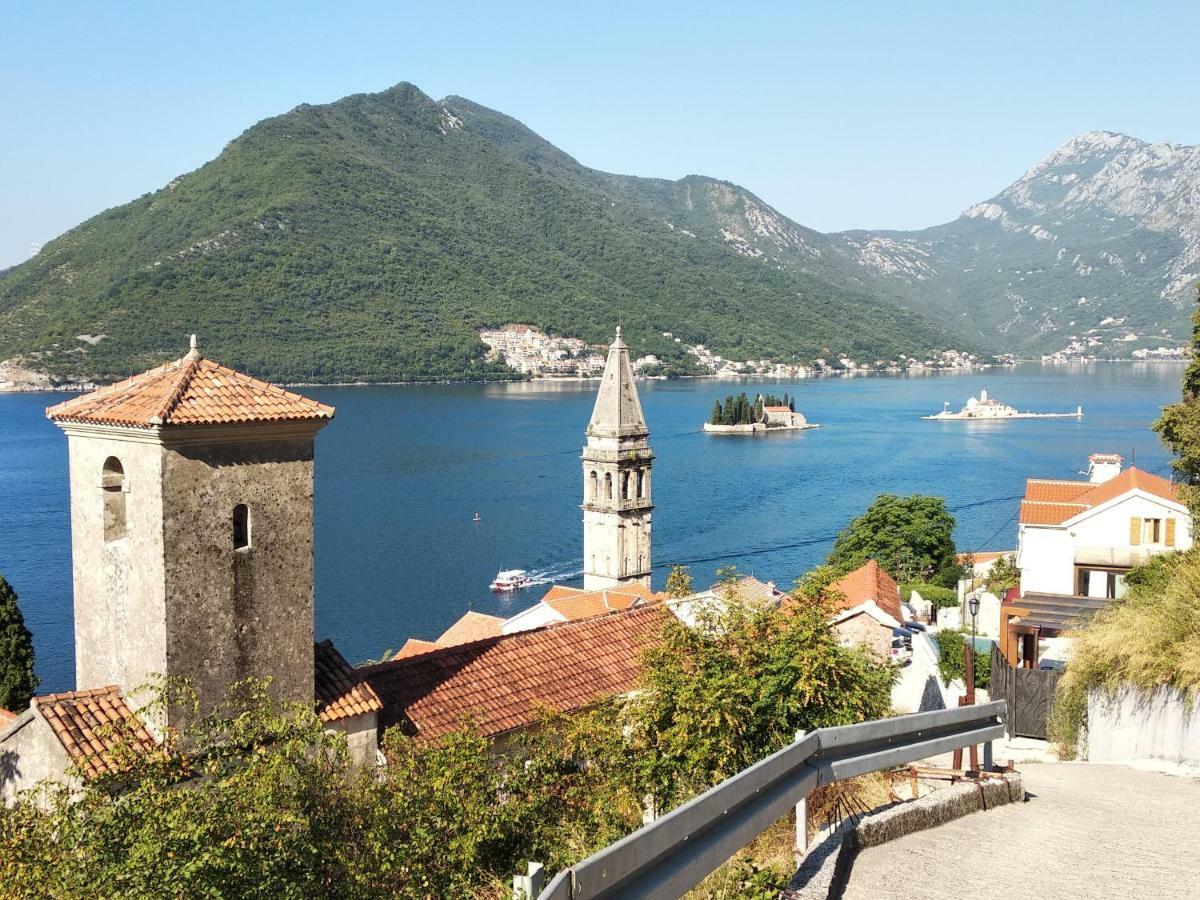 Apartamento Old House Perast Exterior foto